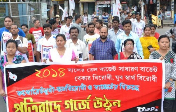 DYFI stages protest against union budget, rail budget DYFI stages protest against union budget, rail budget